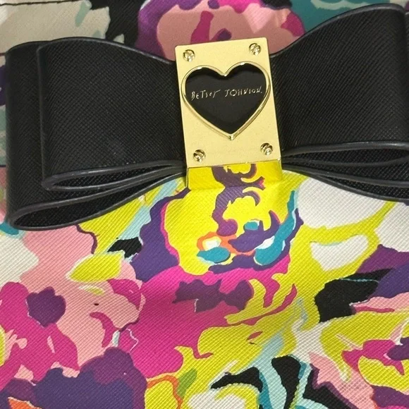 Betsey Johnson Black Quilted Tote with Floral Accents handbag - Picture 2 of 6